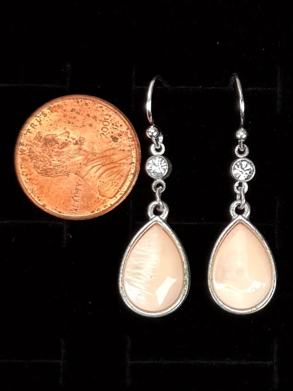 Silvertone bling light peachy blush tone drop pierced earrings
